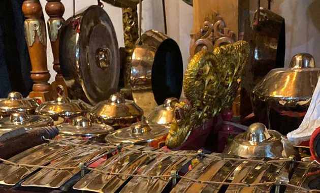 gamelan gender dan kempul